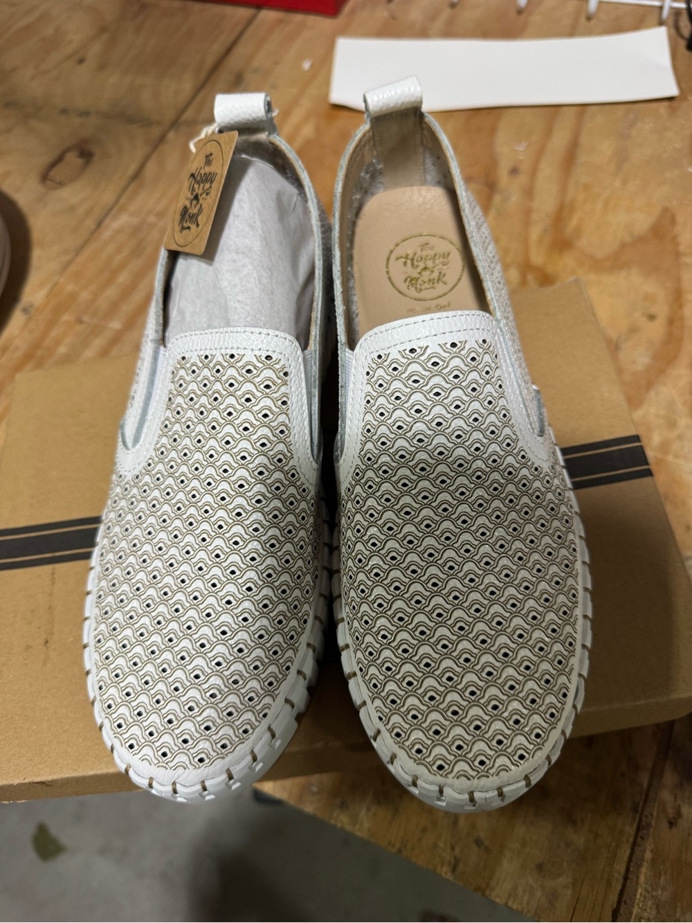 The Happy Monk BLOCK-001 White Leather Slip-On Shoes New Womens 8.5